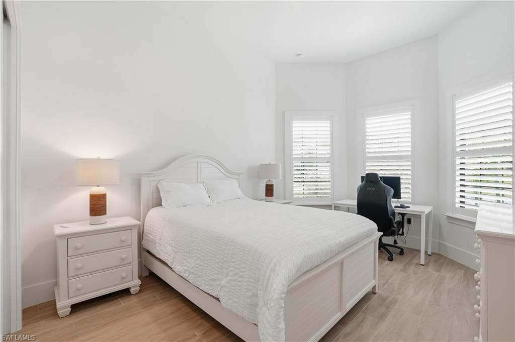 1821 Verada CT-33
