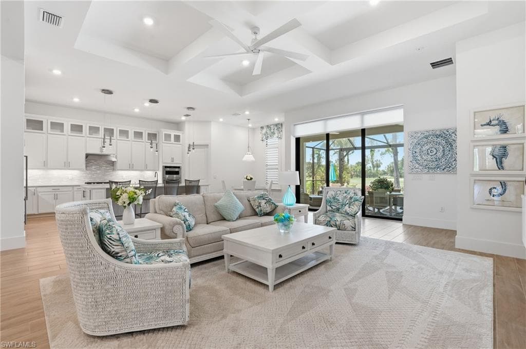 1821 Verada CT-9
