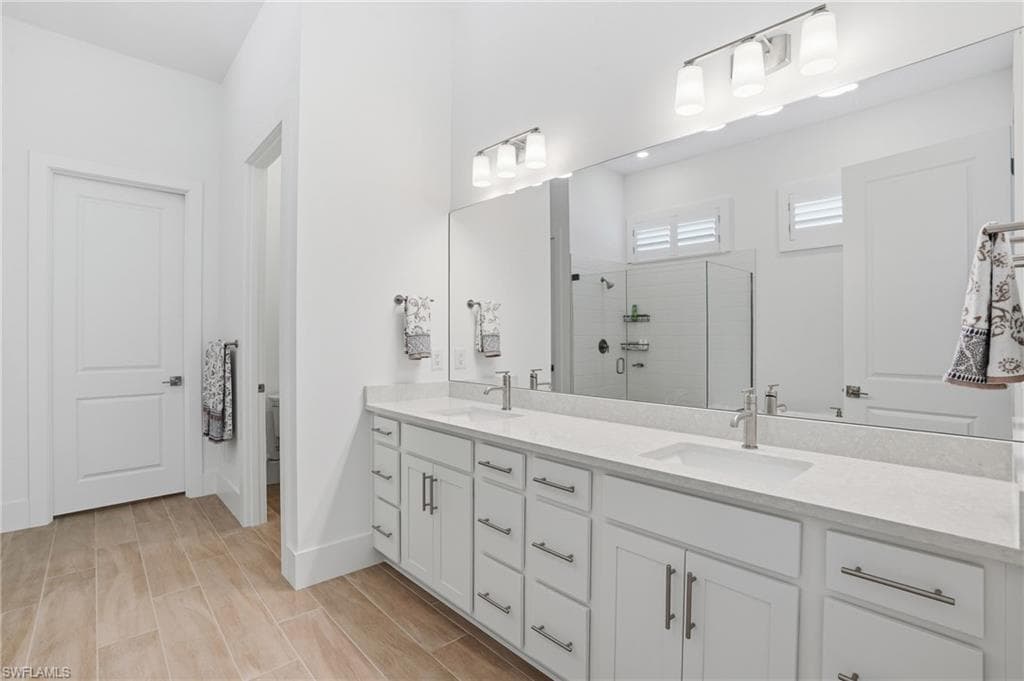 1821 Verada CT-24