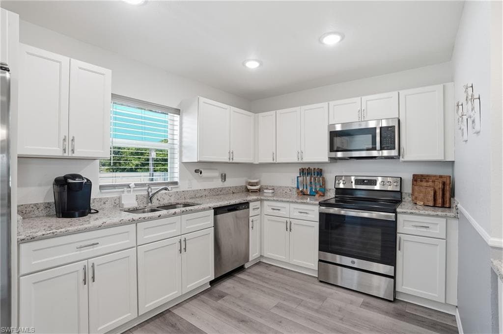 448 Glengary CIR-17