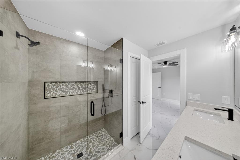 1001 E 12th ST-21