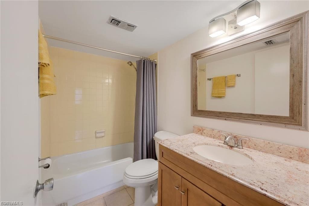 2366 E Mall DR 418-16
