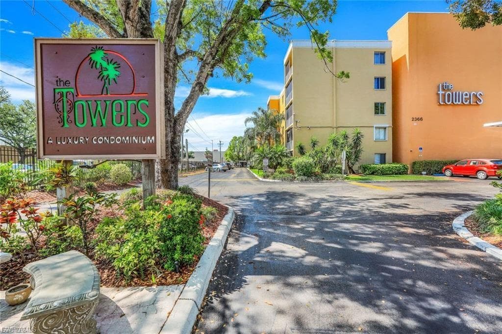 2366 E Mall DR 418-21