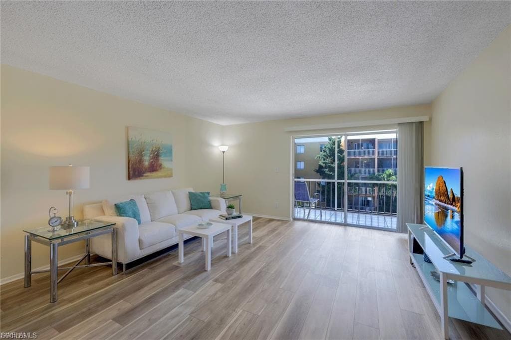 2366 E Mall DR 418-4