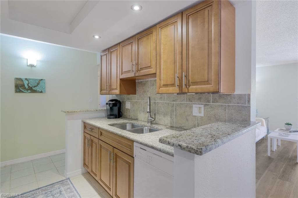 2366 E Mall DR 418-8