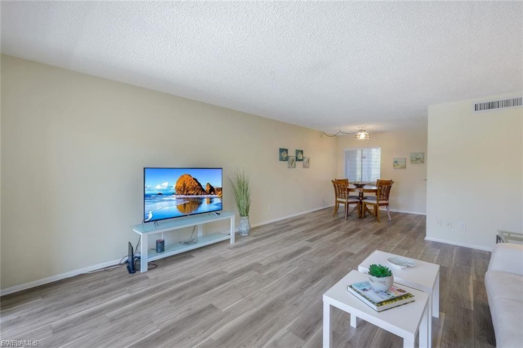 2366 E Mall DR 418-3
