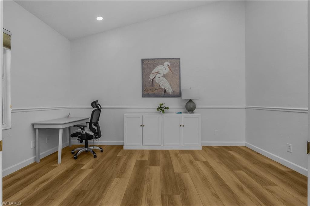 120 Livermore LN-21
