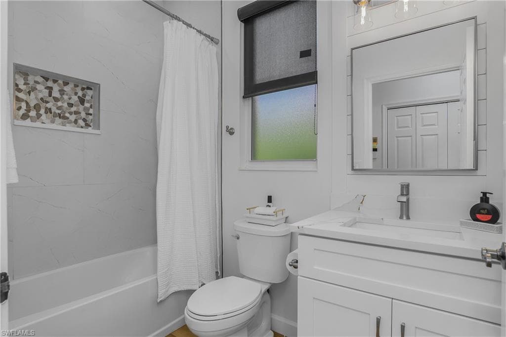 120 Livermore LN-23