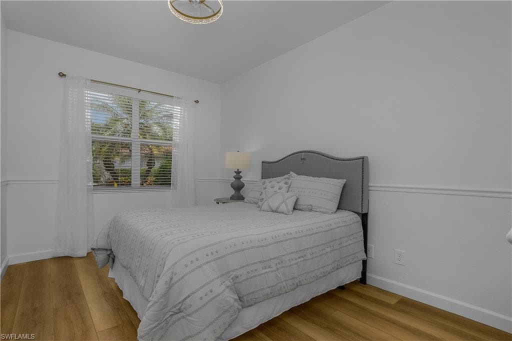 120 Livermore LN-24