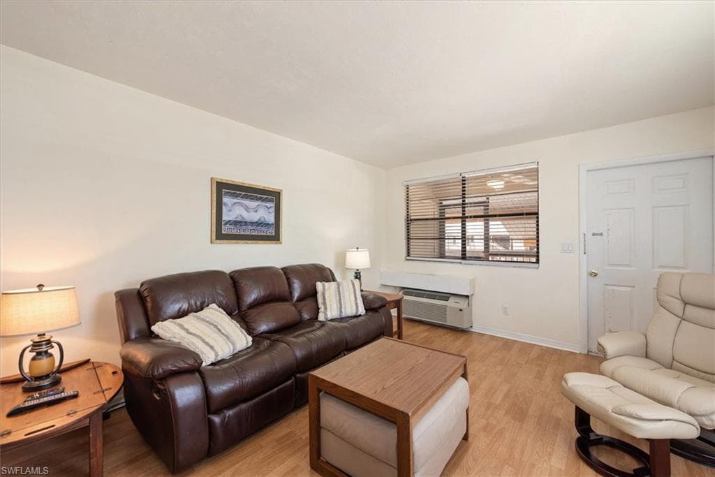 9380 Lennex LN 711-9