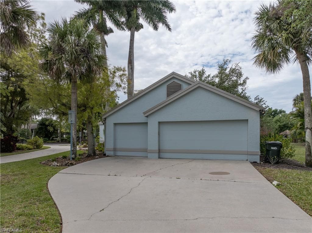 12331 Oak Brook CT-4