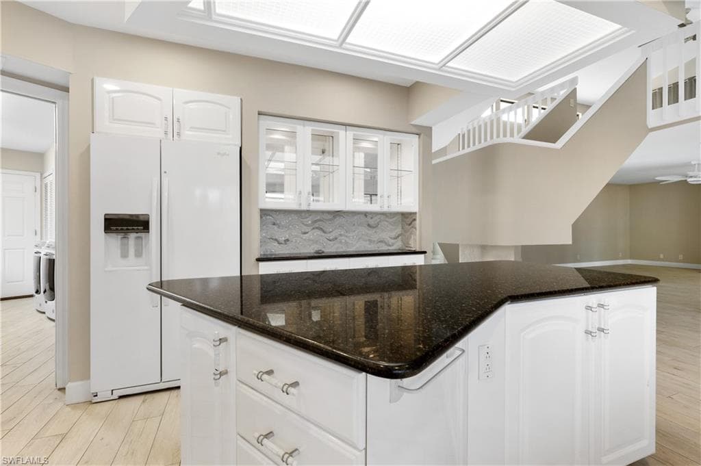 12331 Oak Brook CT-9