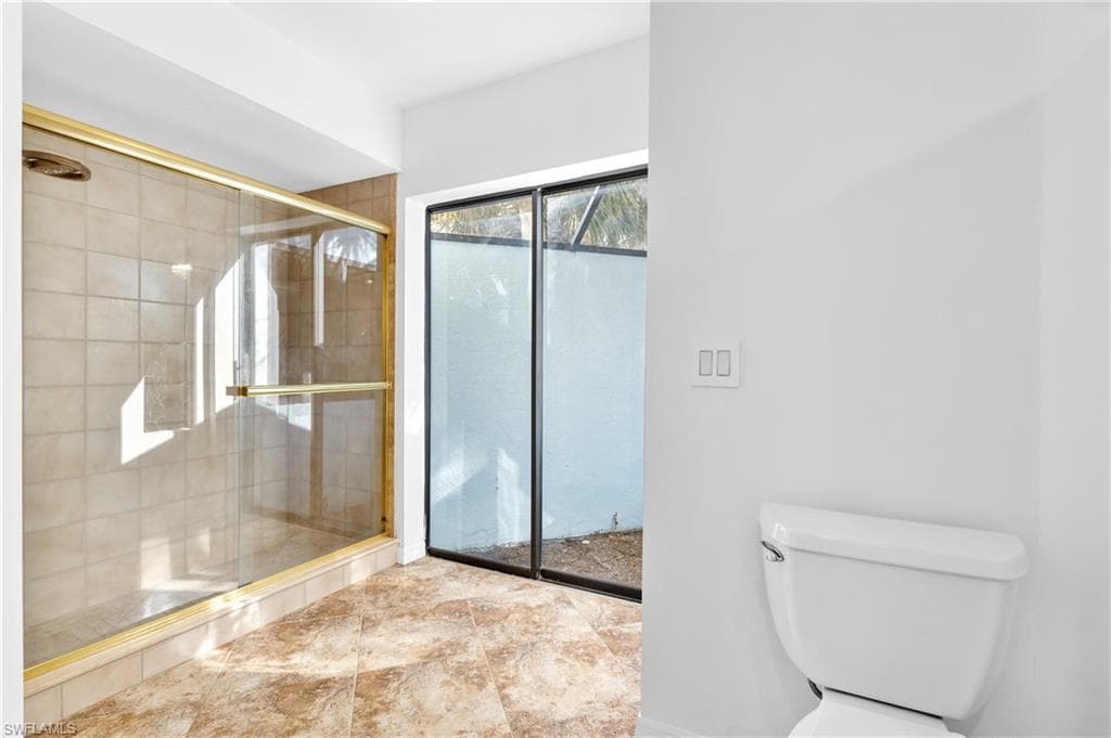 12331 Oak Brook CT-18