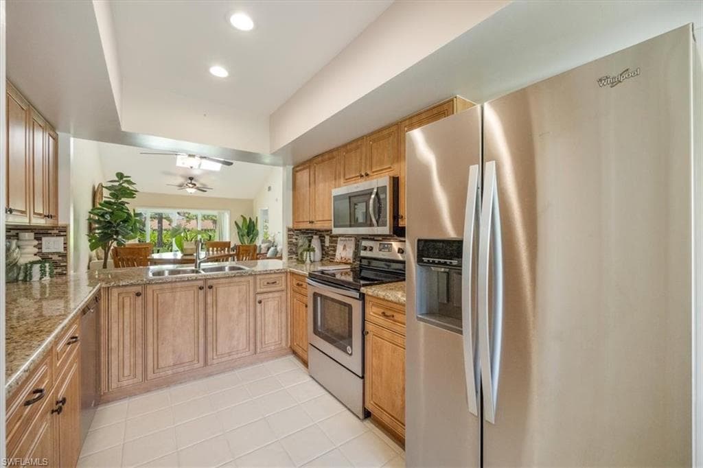 245 Deerwood CIR 12-8-12