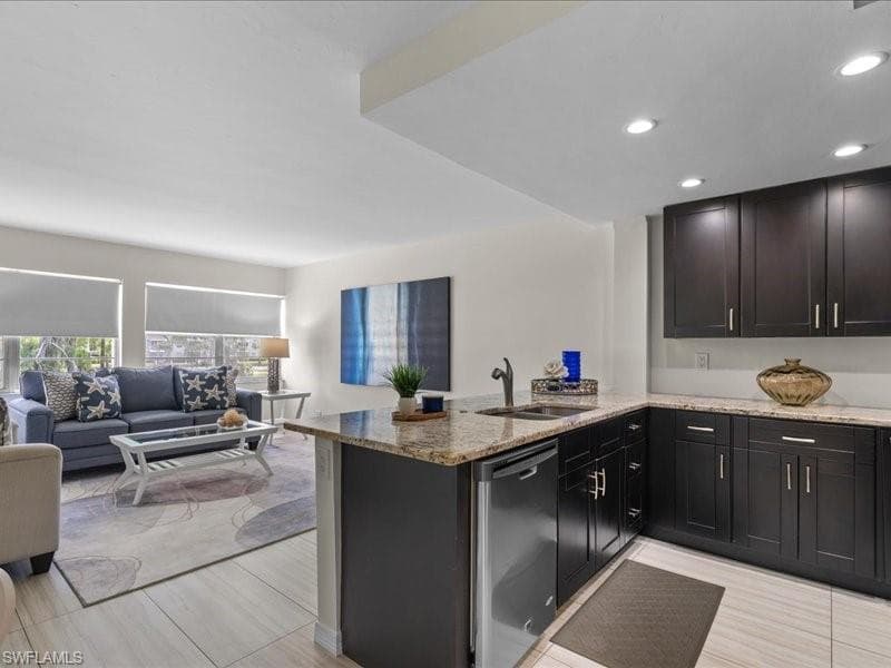 1084 Forest Lakes DR 7205-5