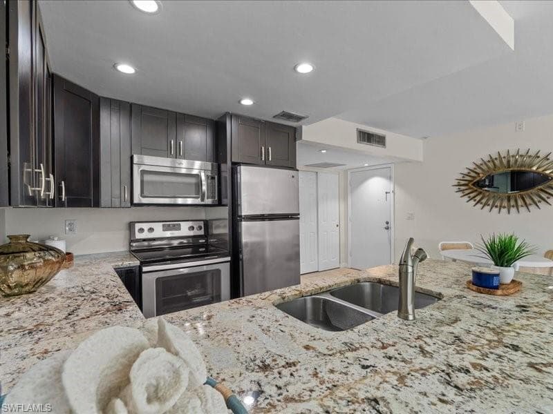 1084 Forest Lakes DR 7205-4