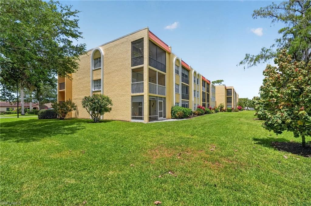 1084 Forest Lakes DR 7205-19
