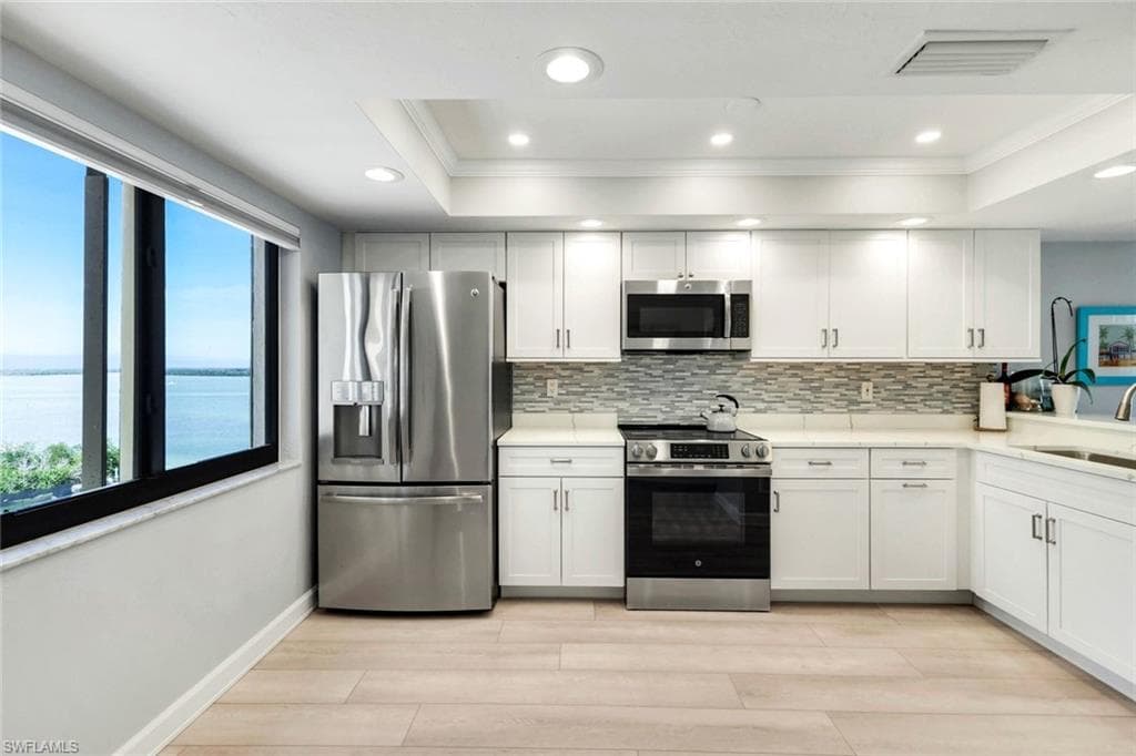 8402 Estero BLVD 601-6
