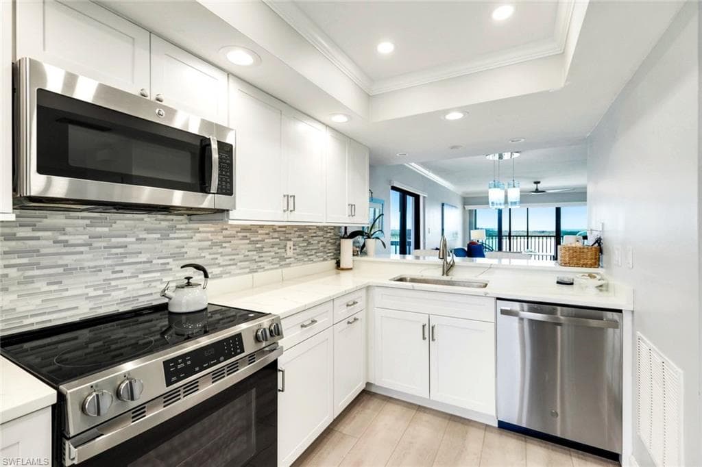 8402 Estero BLVD 601-7