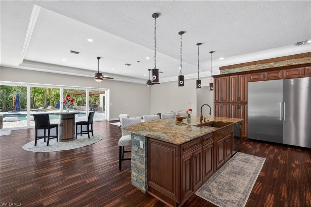 15860 Glendale LN-5