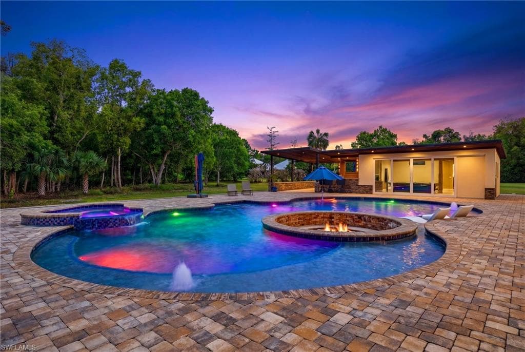 15860 Glendale LN-2
