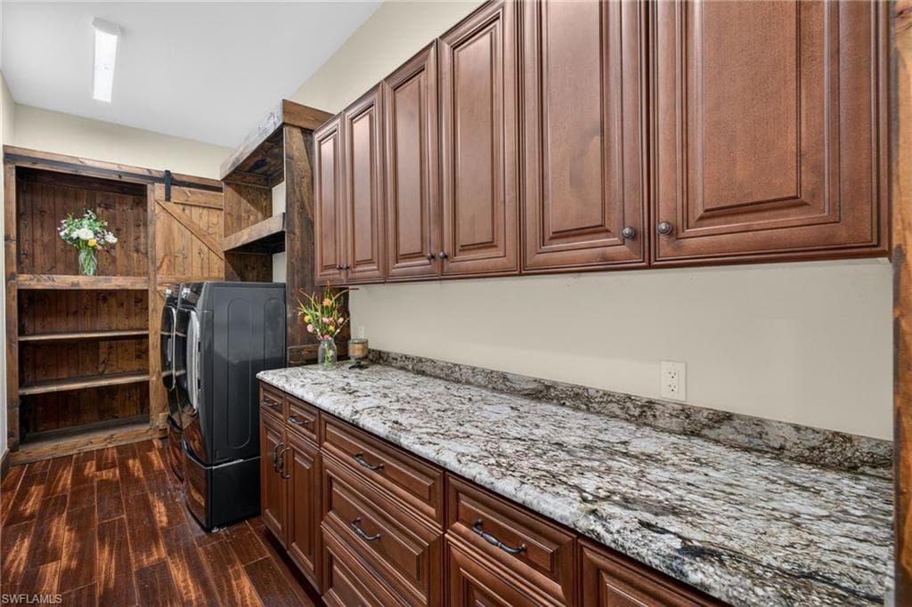 15860 Glendale LN-29