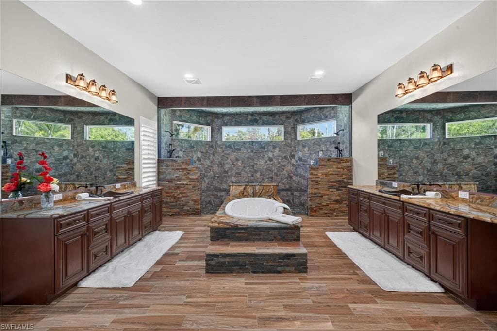 15860 Glendale LN-17
