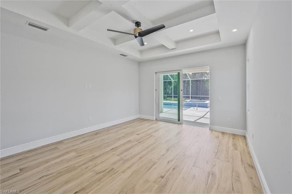 24265 Cock Robin LN-17