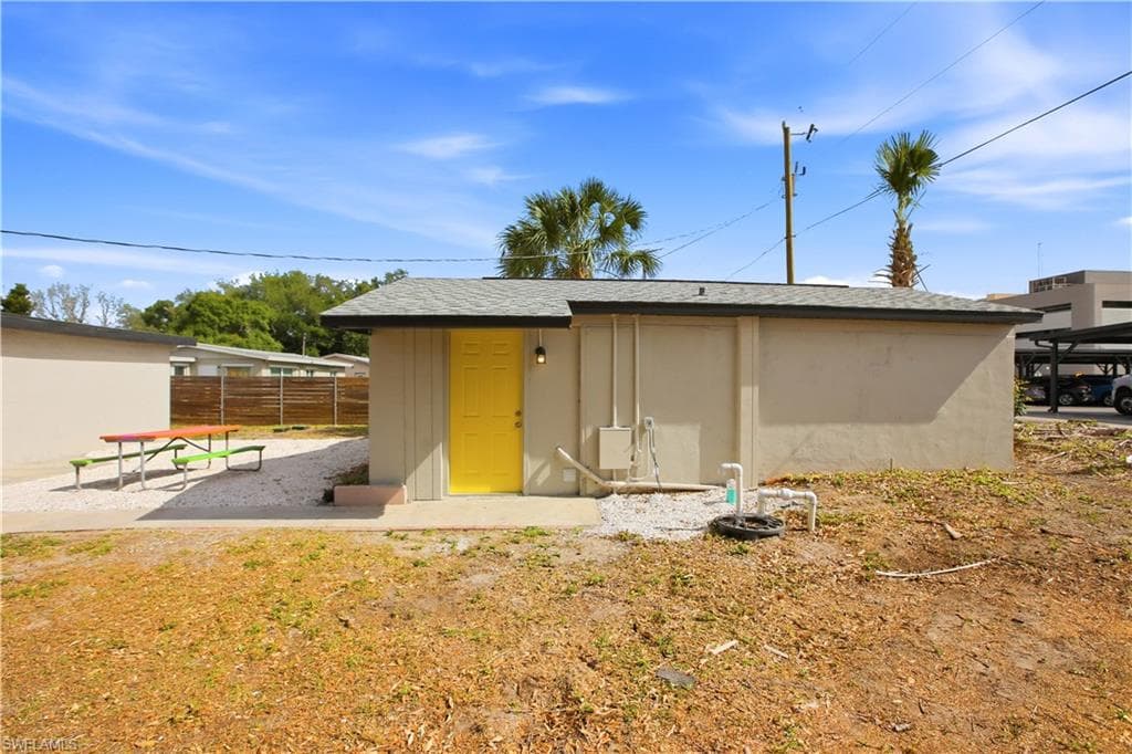1640 Daniels DR B-2