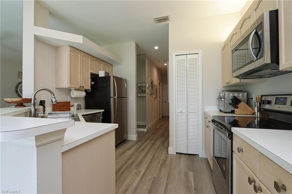 13140 Hamilton Harbour DR F4-7
