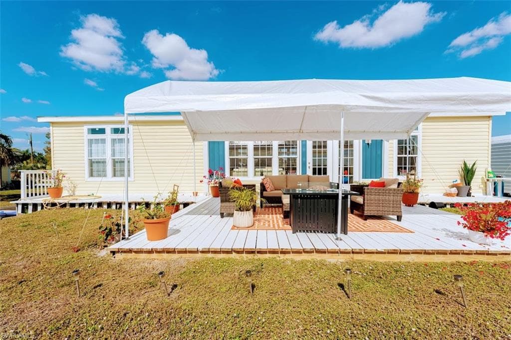 1084 E Anchor LN-12