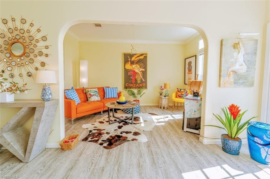 1084 E Anchor LN-8