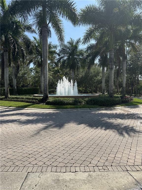 2004 Tarpon Bay DR N 101-26