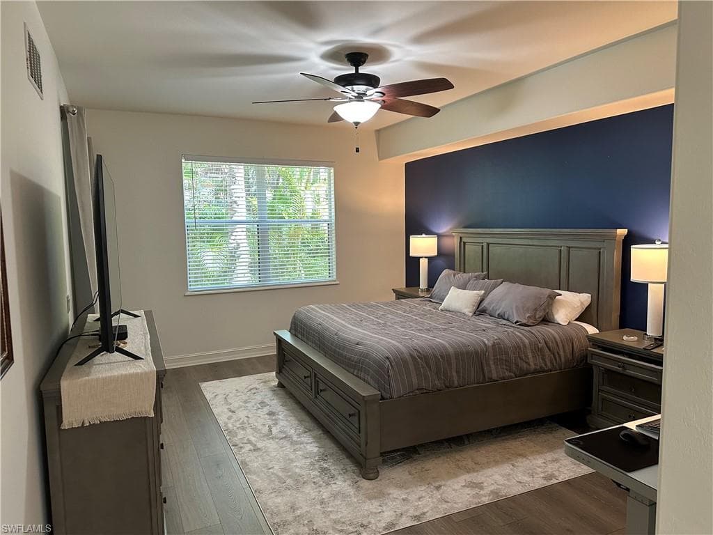 2004 Tarpon Bay DR N 101-10