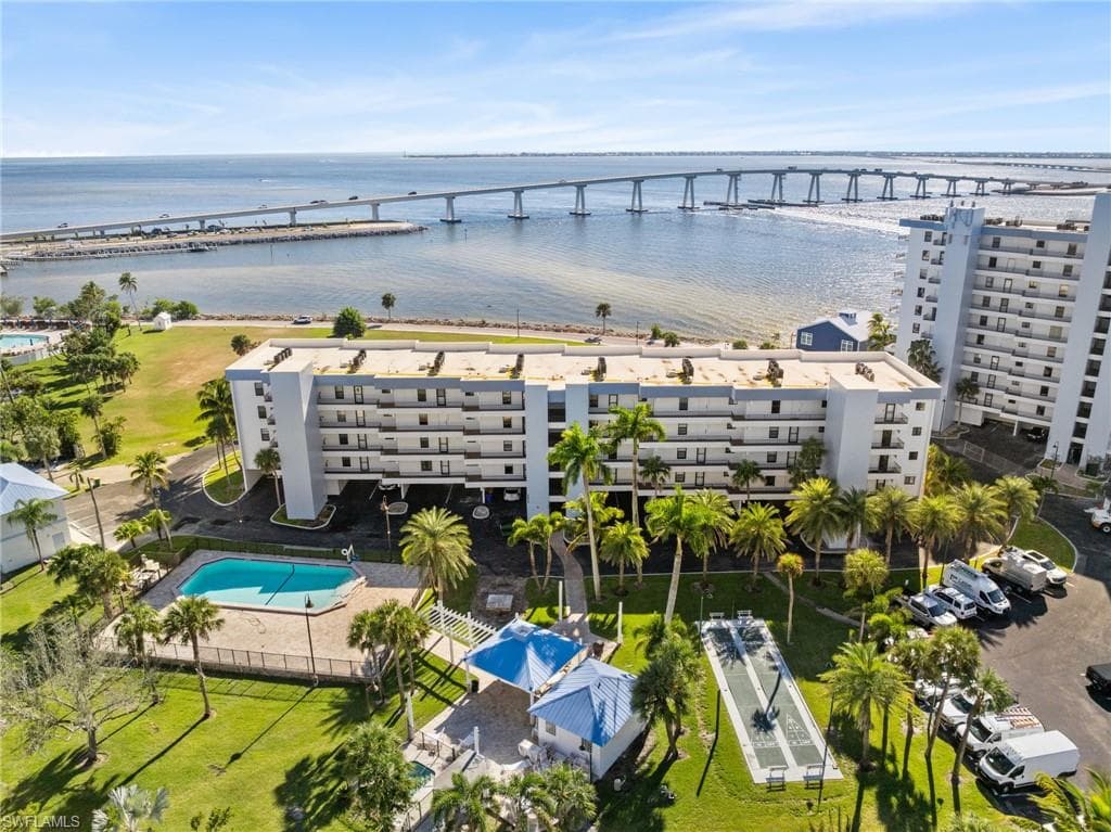 15010 Punta Rassa RD 302-19