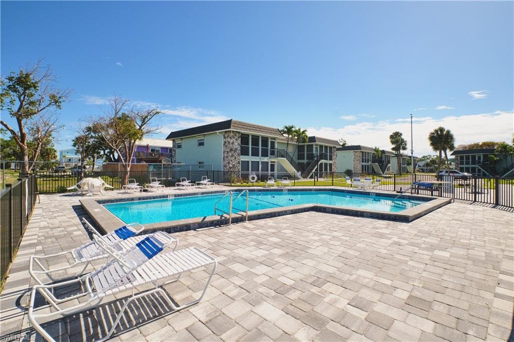 3045 Estero BLVD 6A-16