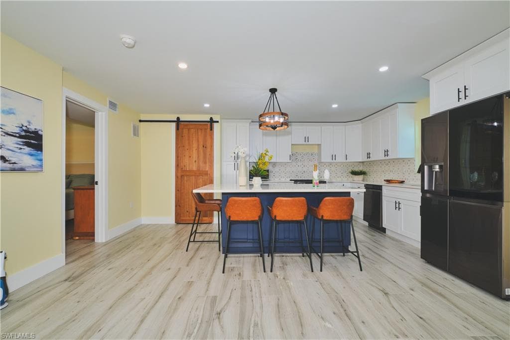 3045 Estero BLVD 6A-18