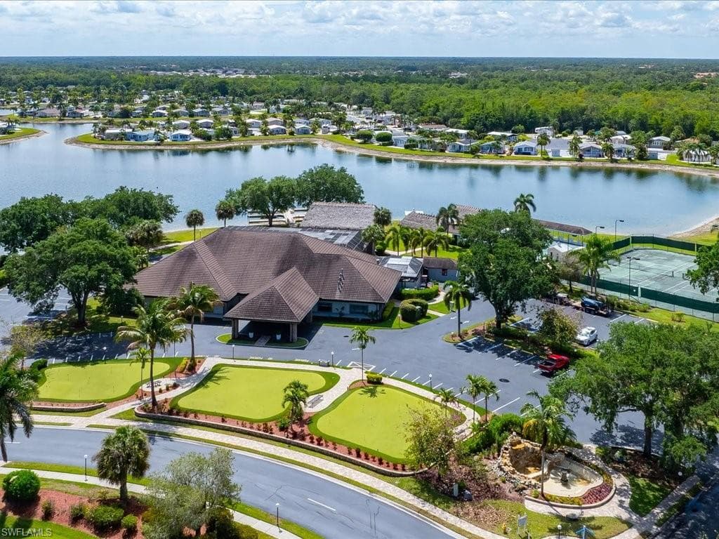 1022 Crystal Lake DR-8