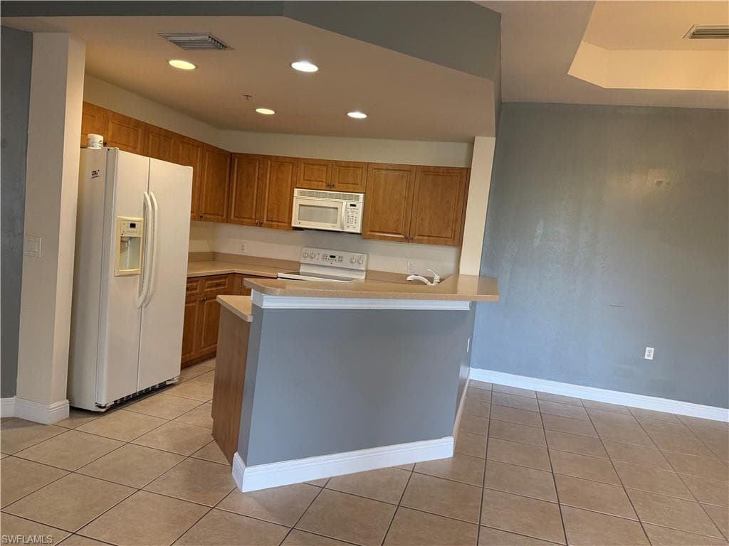 3957 Pomodoro CIR 301-15
