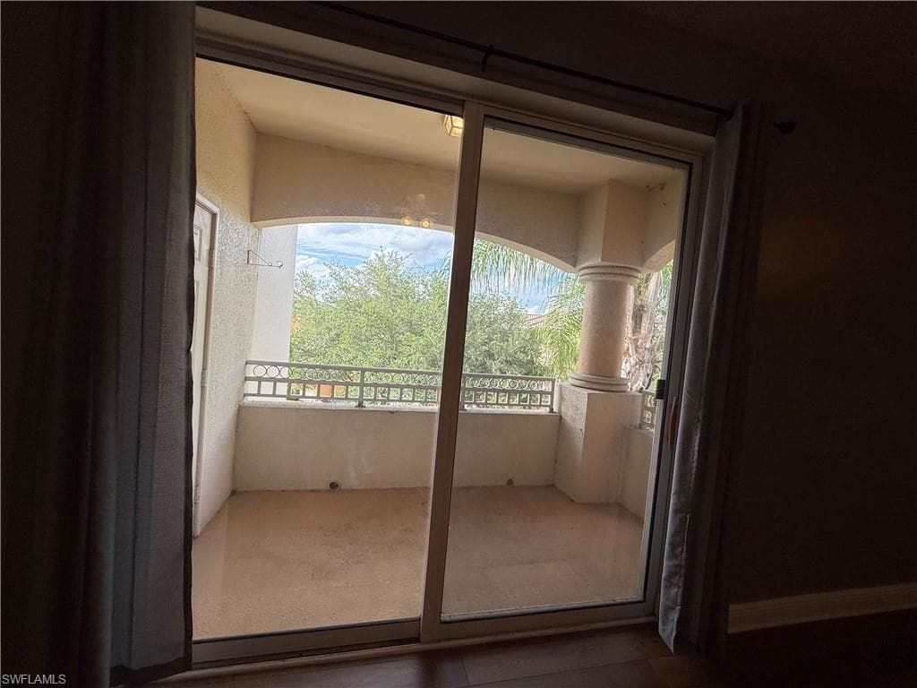 3957 Pomodoro CIR 301-19