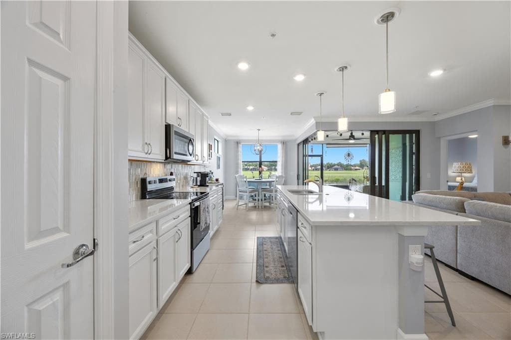 5686 Mayflower WAY 707-8