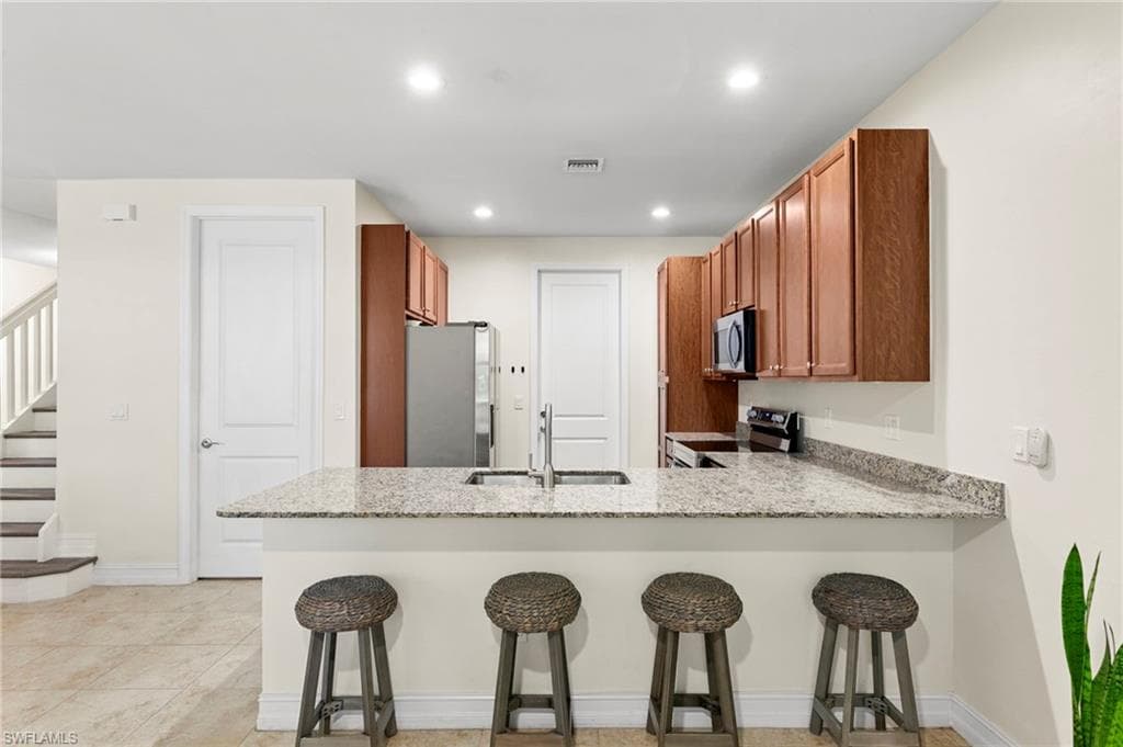 7797 Bristol CIR-12