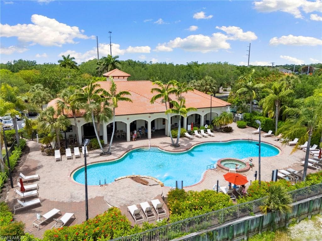 7797 Bristol CIR-27
