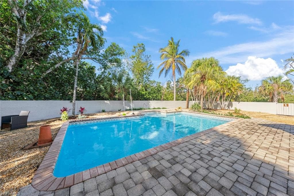 1410 Sand Castle RD-35