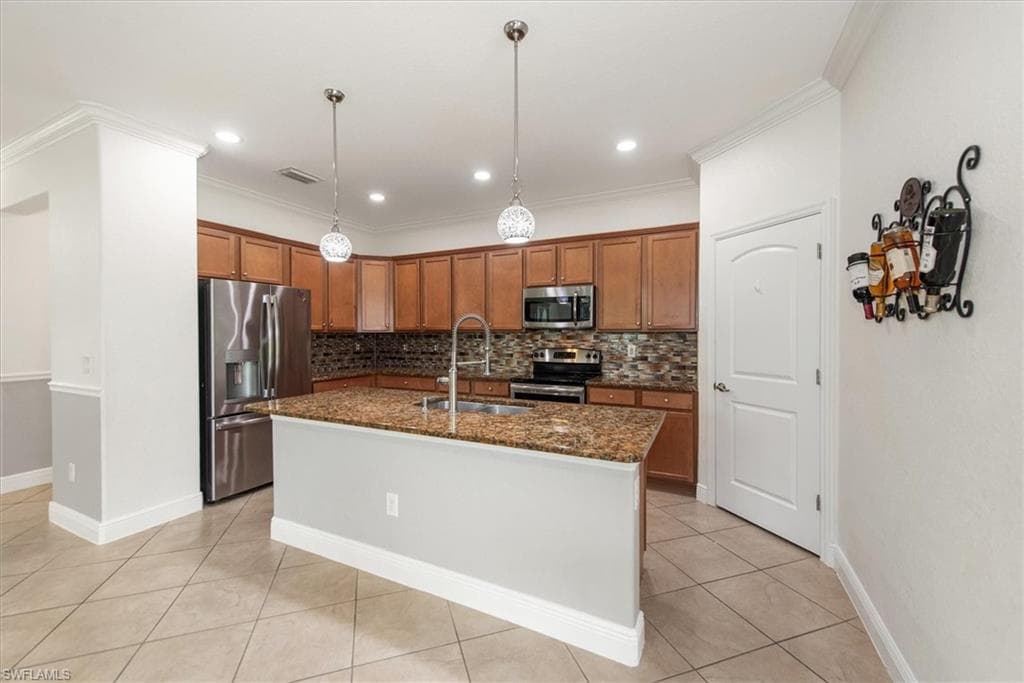 14775 Cranberry CT-11