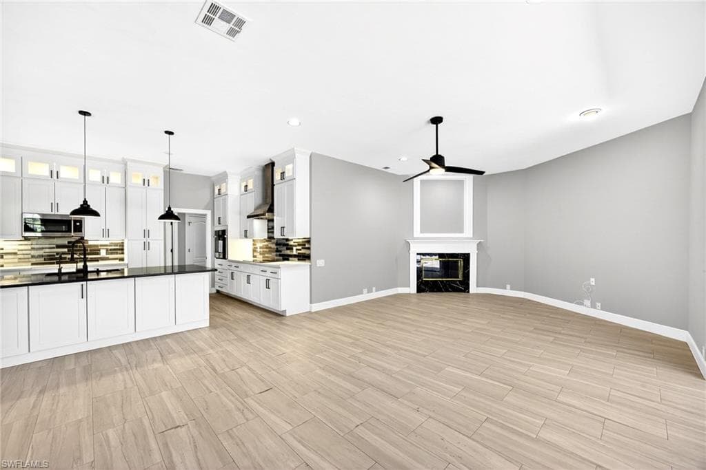 7214 Hendry Creek DR-16