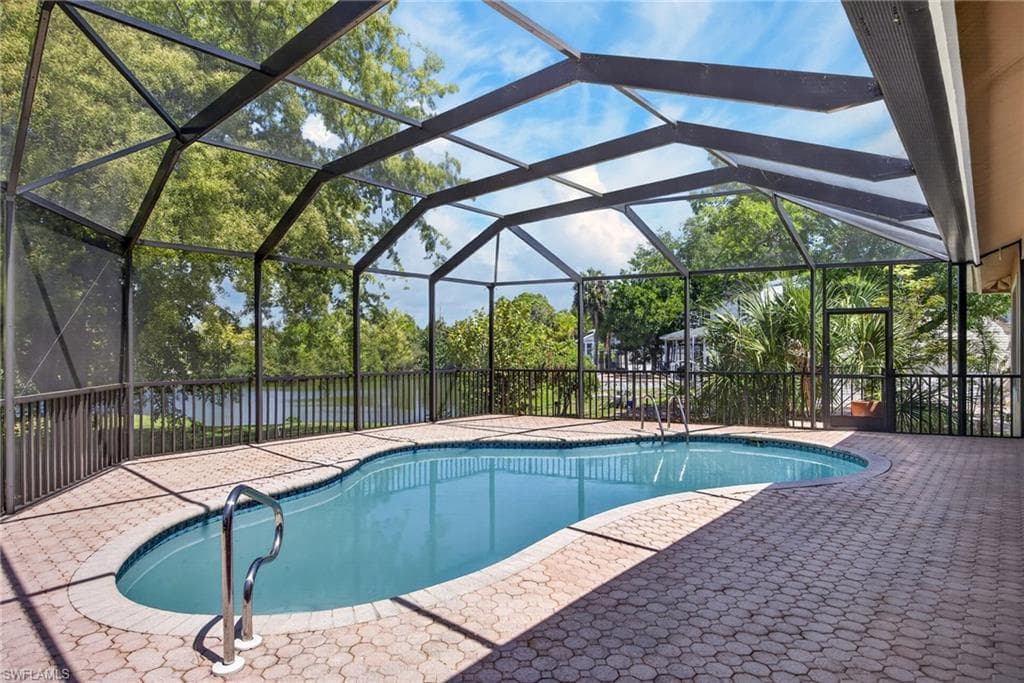 7214 Hendry Creek DR-2