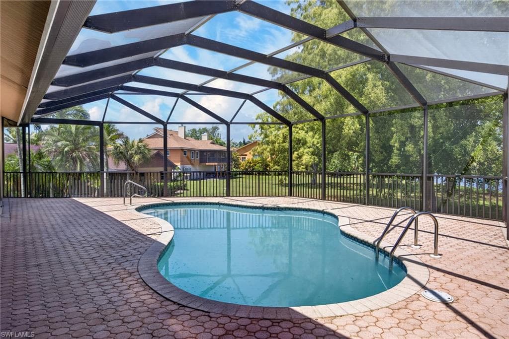 7214 Hendry Creek DR-36