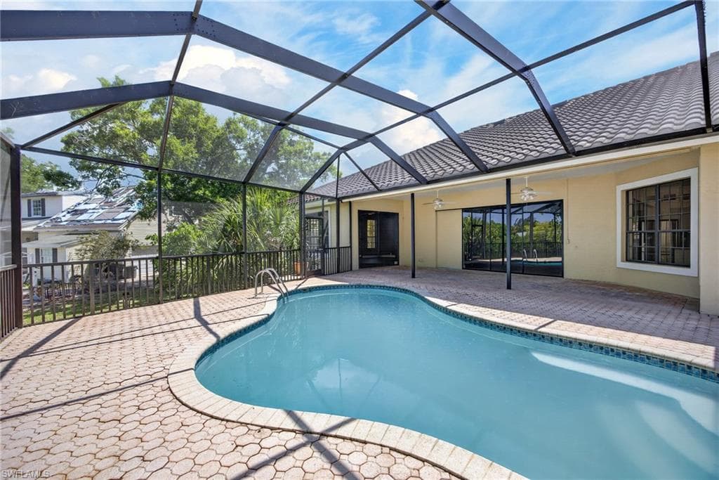 7214 Hendry Creek DR-34