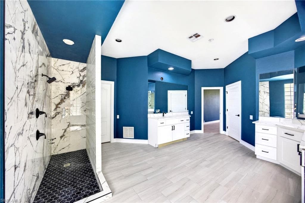 7214 Hendry Creek DR-24